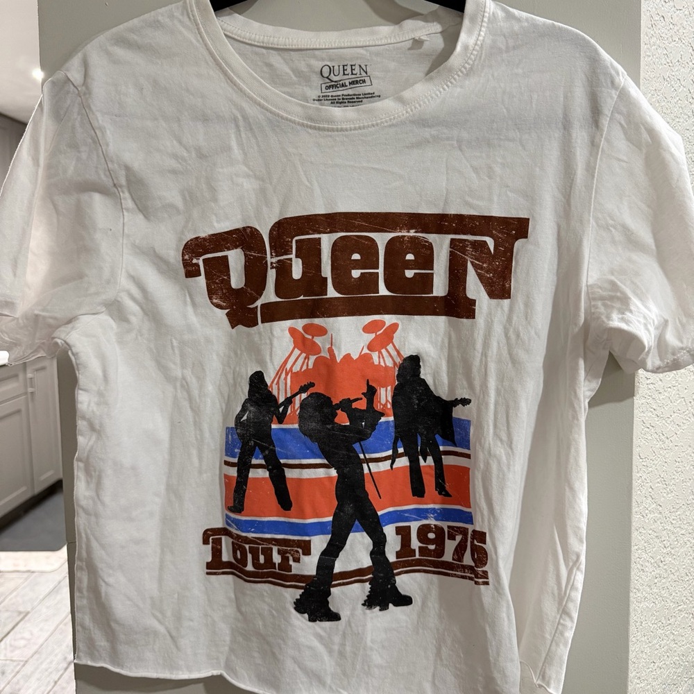 Queen White and Brown Tour Graphic Tee